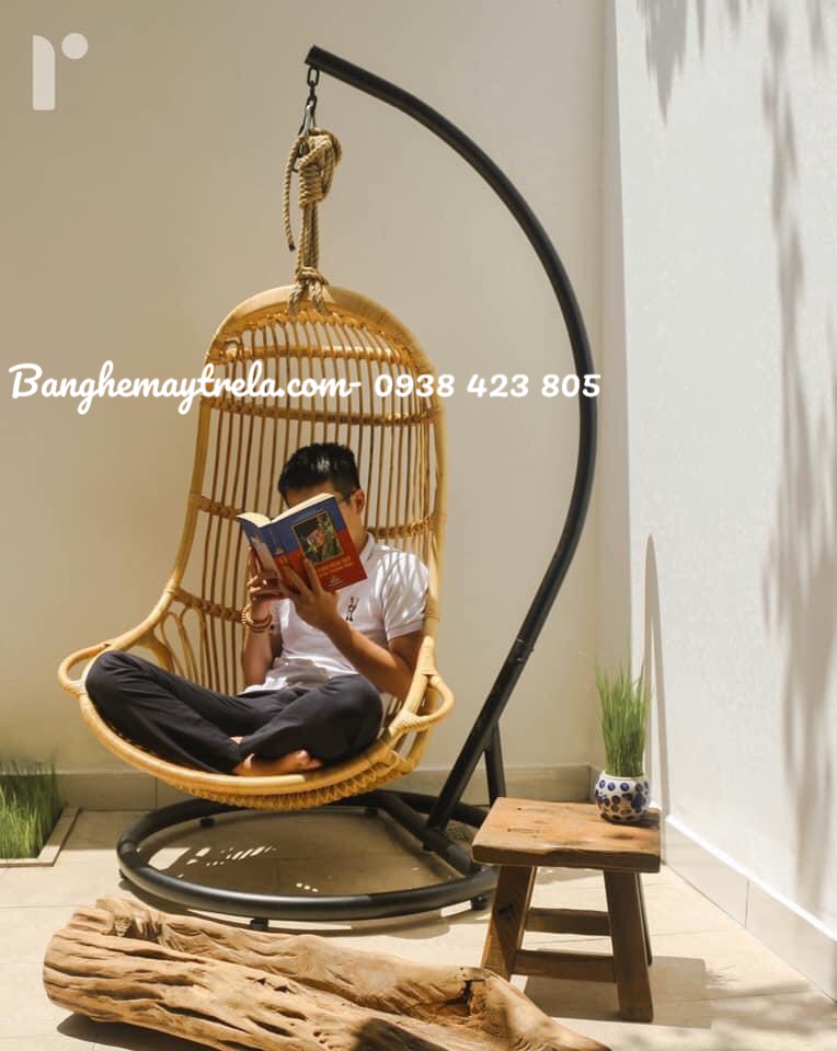 Xích đu mây ban công